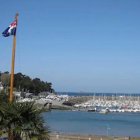 Hotel Manoir Du Cunningham 3*